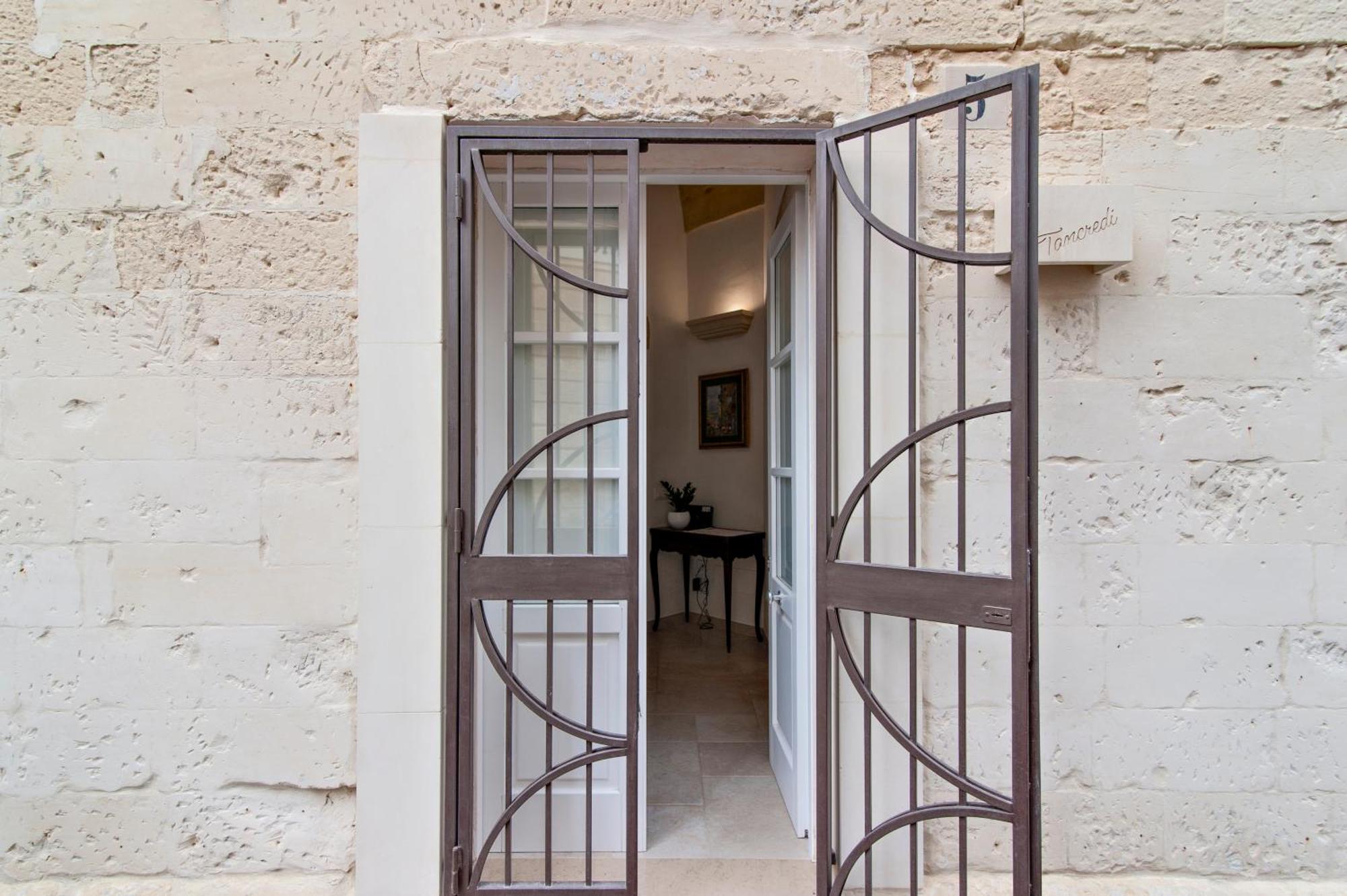 Tancredi Suites - Lecce Selection ภายนอก รูปภาพ